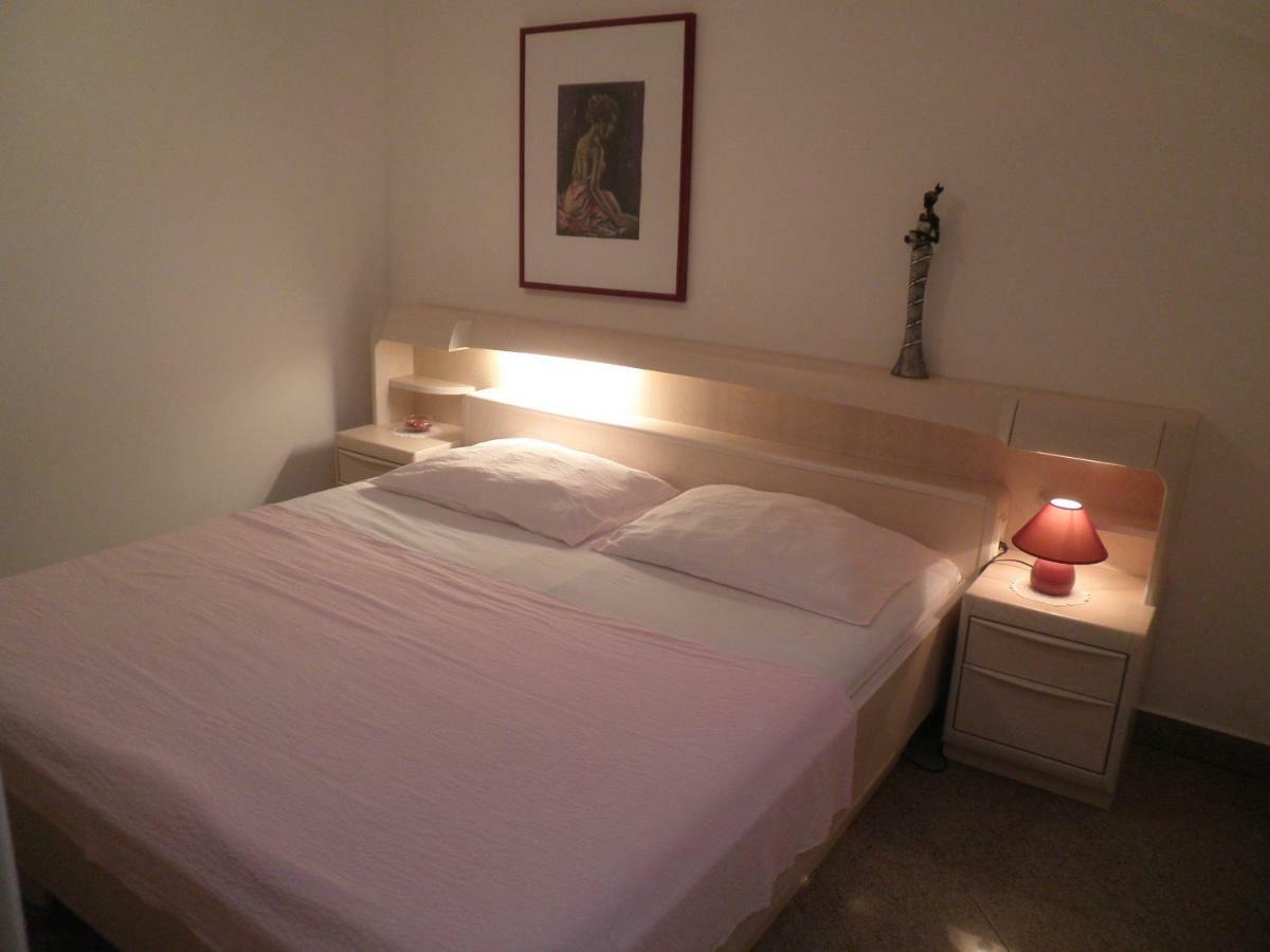 Apartment Punat Ngoại thất bức ảnh