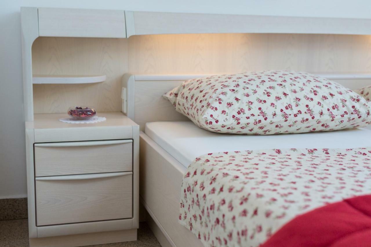 Apartment Punat Ngoại thất bức ảnh