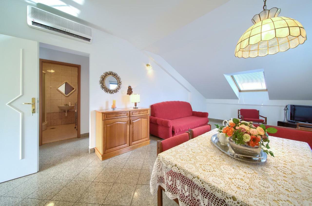 Apartment Punat Ngoại thất bức ảnh